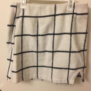 Lulu's Plaid Fleece skirt